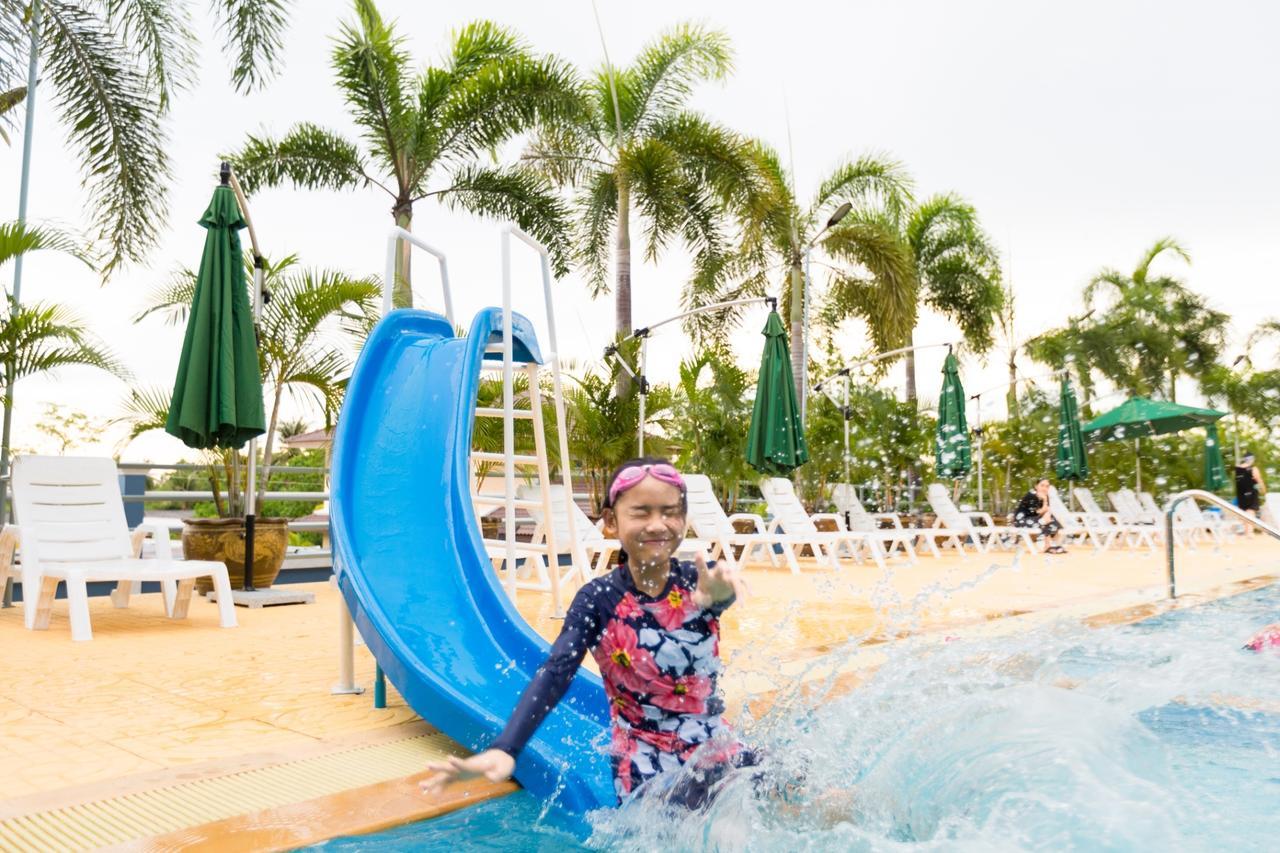 Suan Palm Resort Ban Pong  Exteriör bild